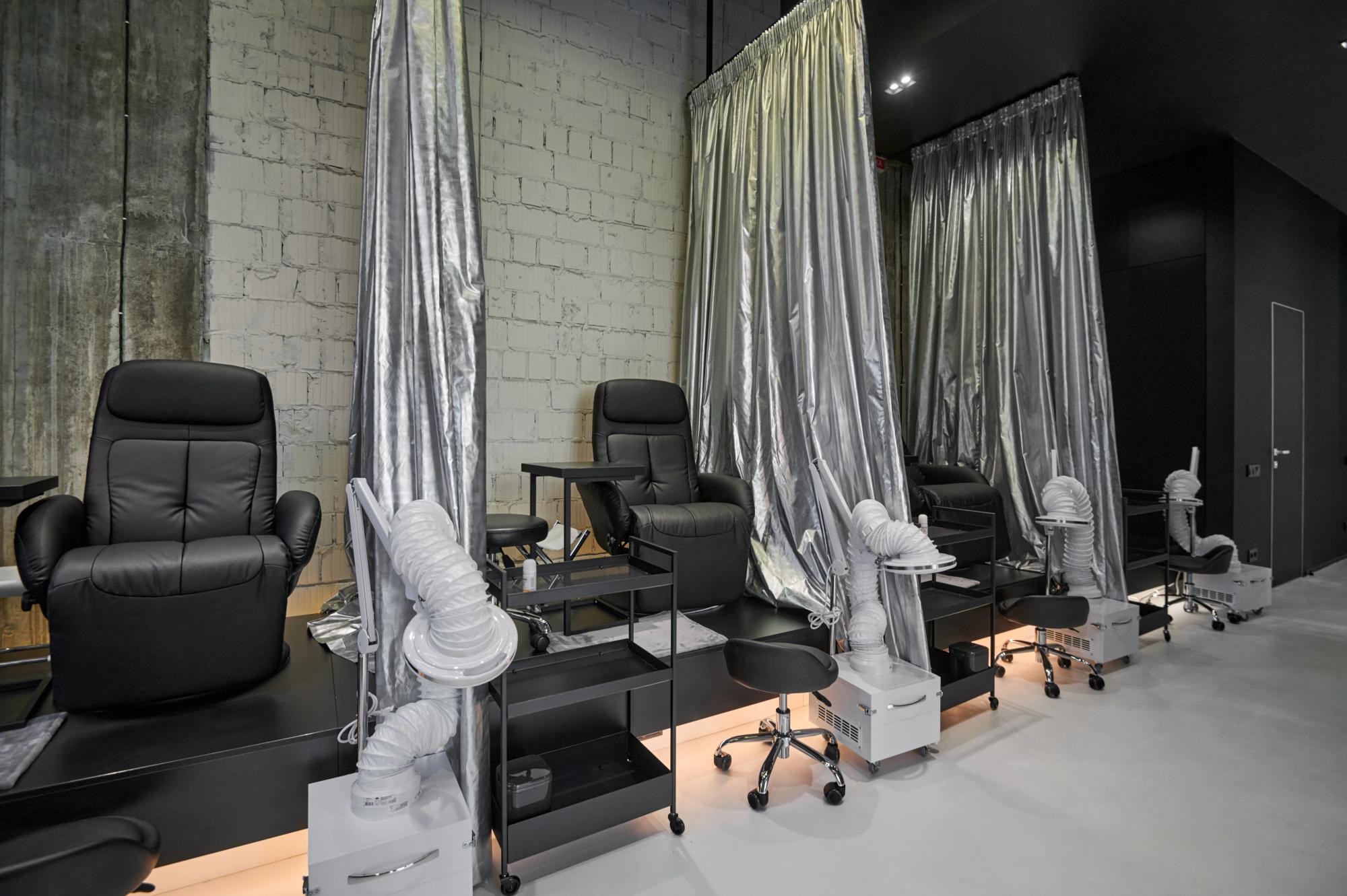 Hardware pedicure in Kyiv